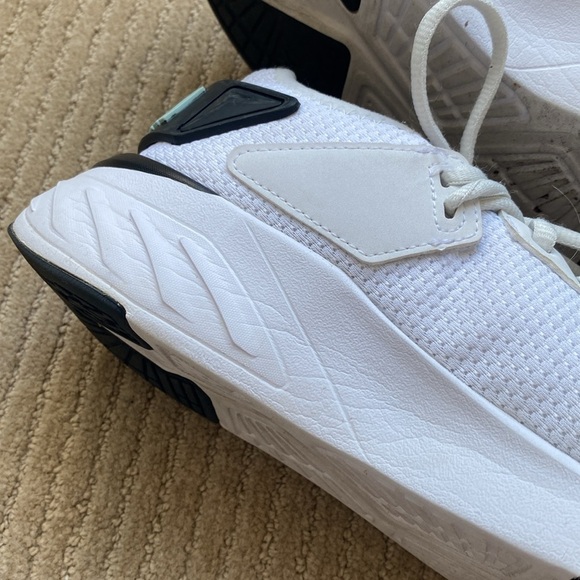 PUMA Sneakers, White, size 8 - Picture 16 of 16